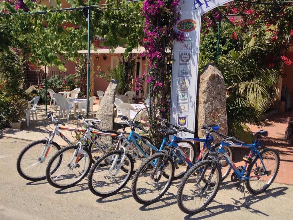 Domus De Janas Sul Mare Hotel Bari Sardo Kültér fotó